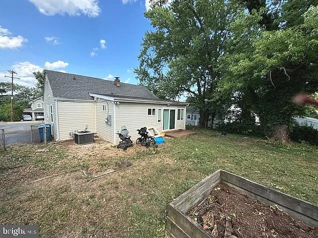 7445 Patterson Rd — Photo 16