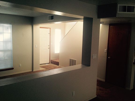 4th image of 25 Buckbrush Pl