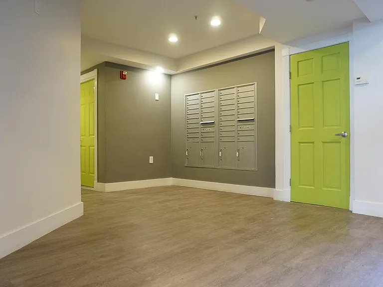 10 Brainerd Rd #11 — Photo 11