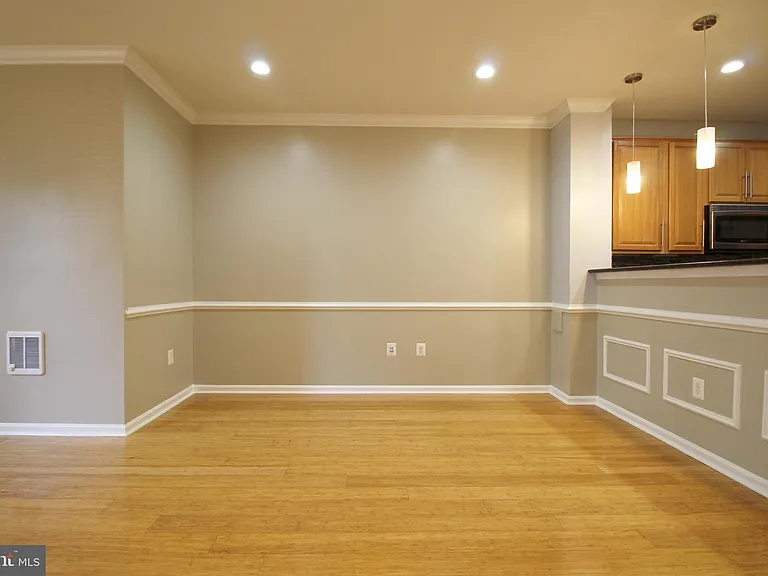 2415 Rainswood Ln — Photo 6