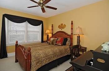 5th image of 100 W Highland Dr #122