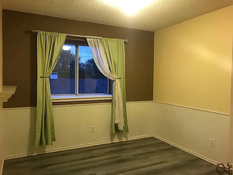 7900 Squire Ln — Photo 11