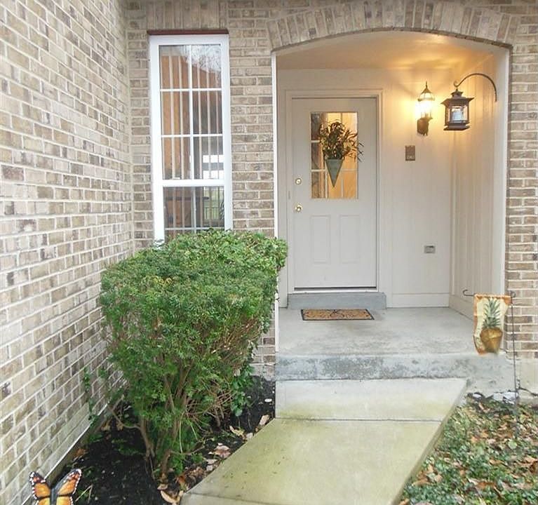 1st image of 10861 Sawgrass Ct