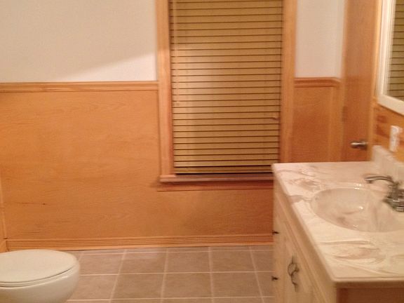 4th image of 2215 Washington Ave