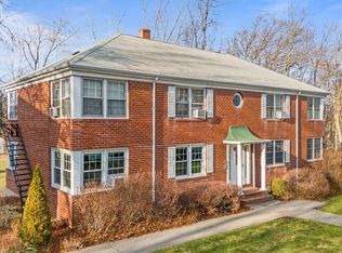 16 Parkview Ln APT A, Haverhill, MA 01835