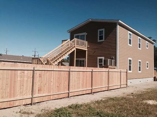2nd image of 1912 Desire St