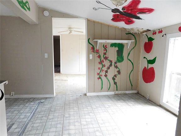 5th image of 8113 Richard St