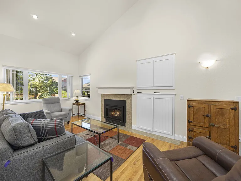 3226 Coneflower Ct — Photo 3