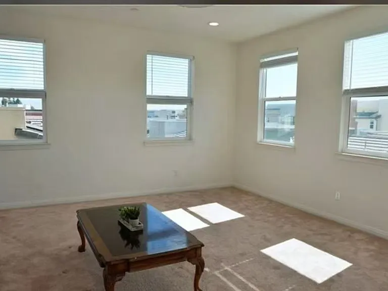 10519 Wilding Dr — Photo 32