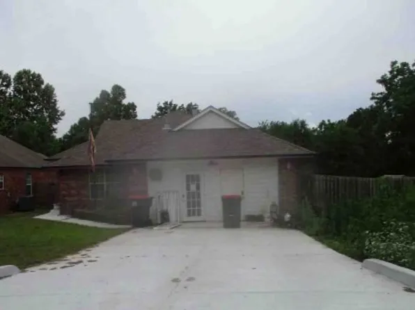 1487 N 1st St, Harrah, OK 73045