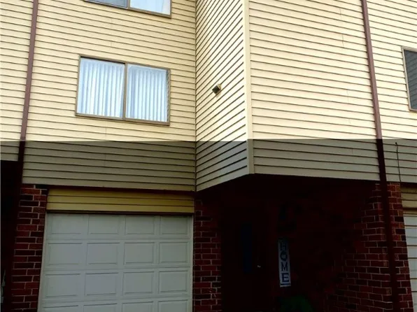 2167 Penguin Ave, Akron, OH 44319