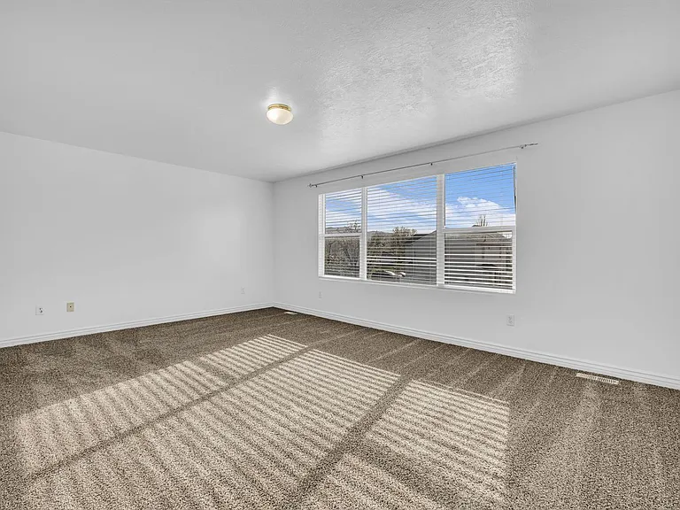 103 N Perth St — Photo 10