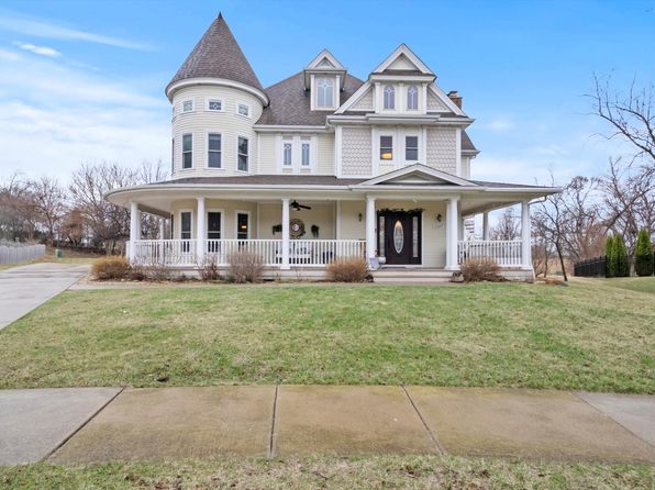 1307 Pleasant Knoll Ct, Joliet, IL 60435