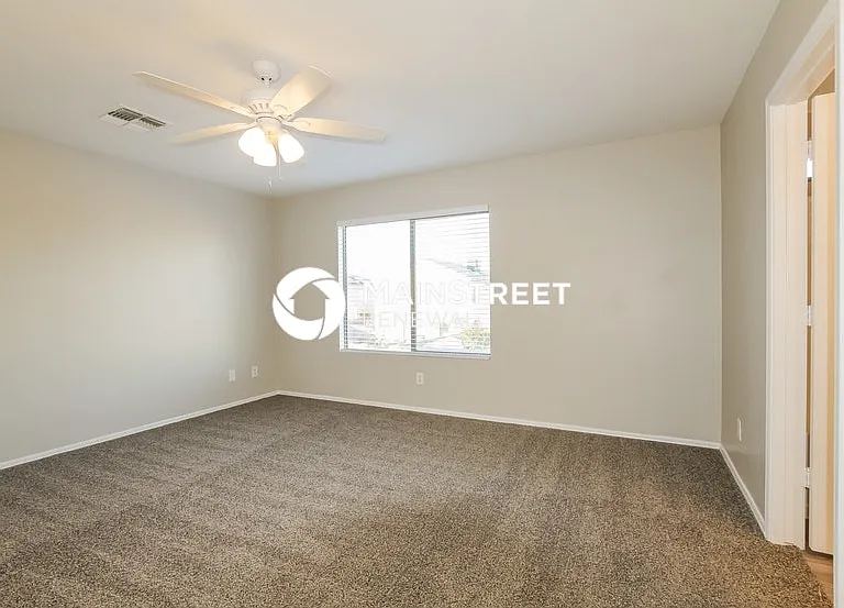 13000 W Lisbon Ln — Photo 4