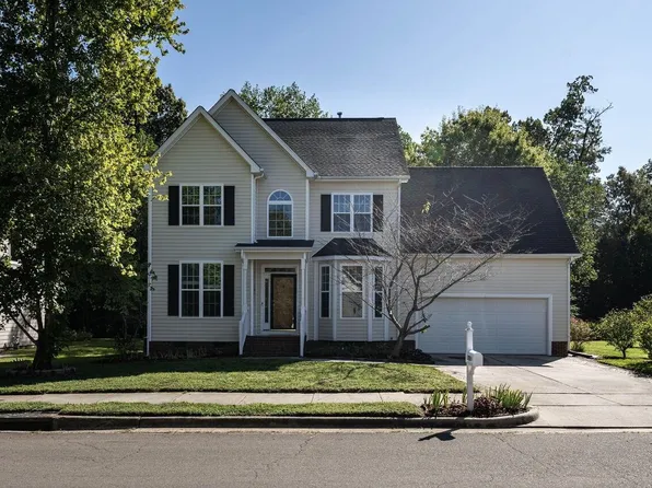 5701 Whisperwood Dr, Durham, NC 27713