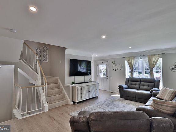 5th image of 2608 Miranda Ct