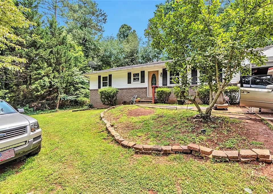 1st image of 1758 Country Park Way
