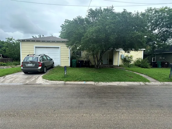 920 Anna St, Denton, TX 76201