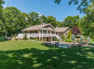 55 Andrews Dr, Darien, CT 06820