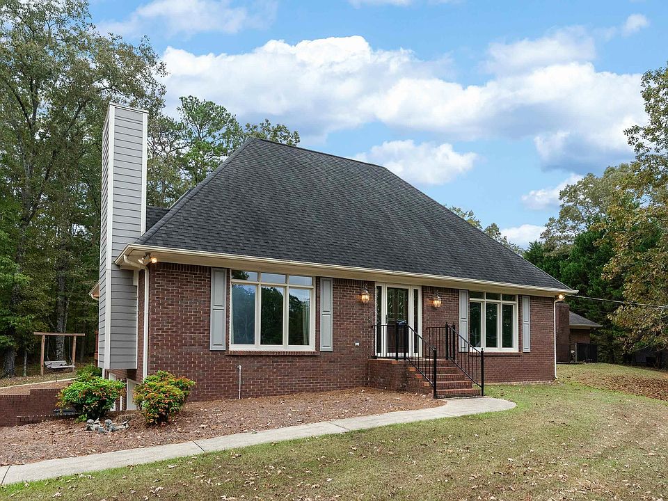 1st image of 166 Mountain Oaks Dr