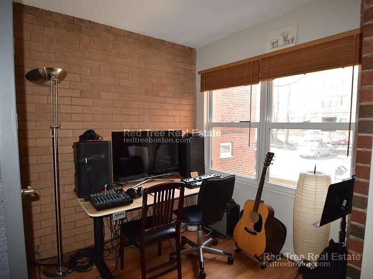 11 Commonwealth Ct #5 — Photo 7