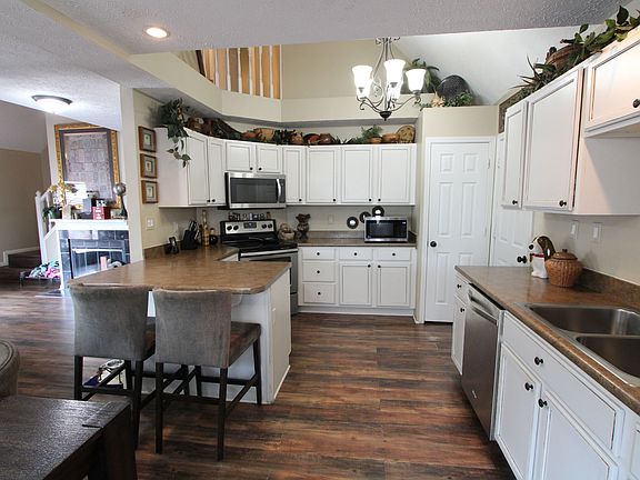 2nd image of 8855 White Fir Dr