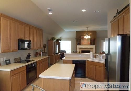 4th image of 1117 Mossy Rock Dr