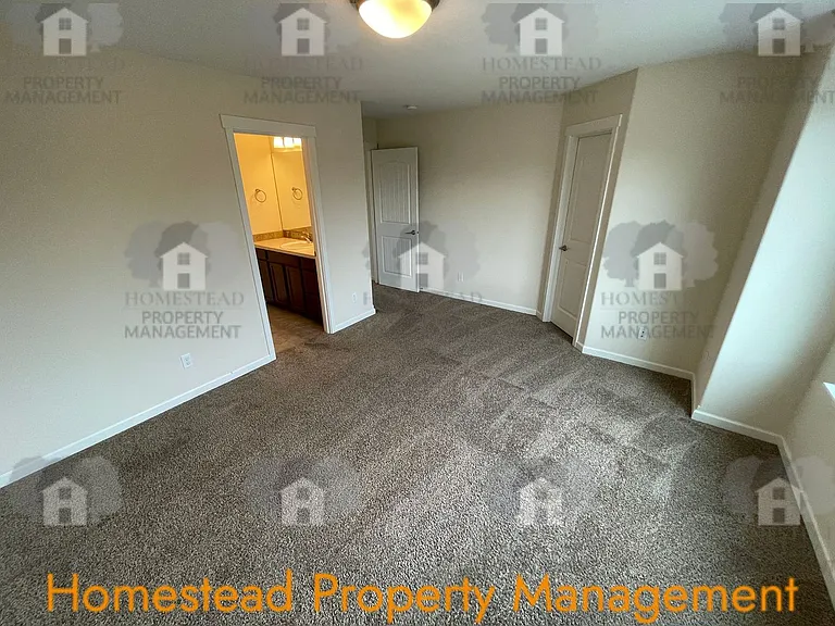 1220-1222 SE Academy St — Photo 12
