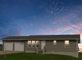 62 Prairie St, Moorcroft, WY 82721