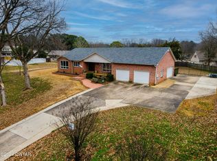 1030 Valley Rd, Dyersburg, TN 38024