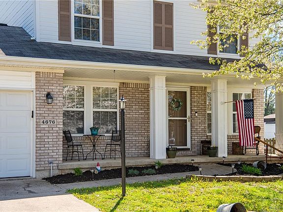 3rd image of 4676 Olde Park Dr