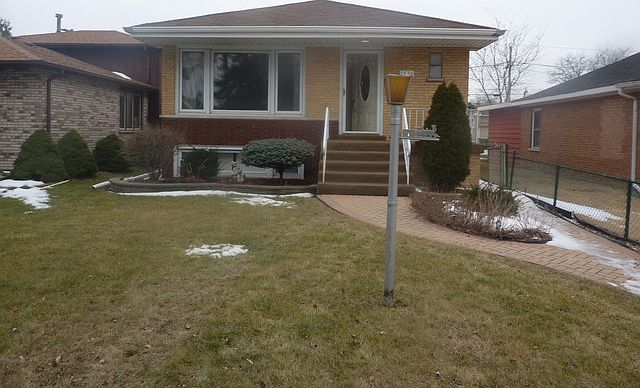 1st image of 7836 Leclaire Ave