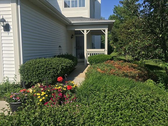 2nd image of 292 Tower Hill Dr