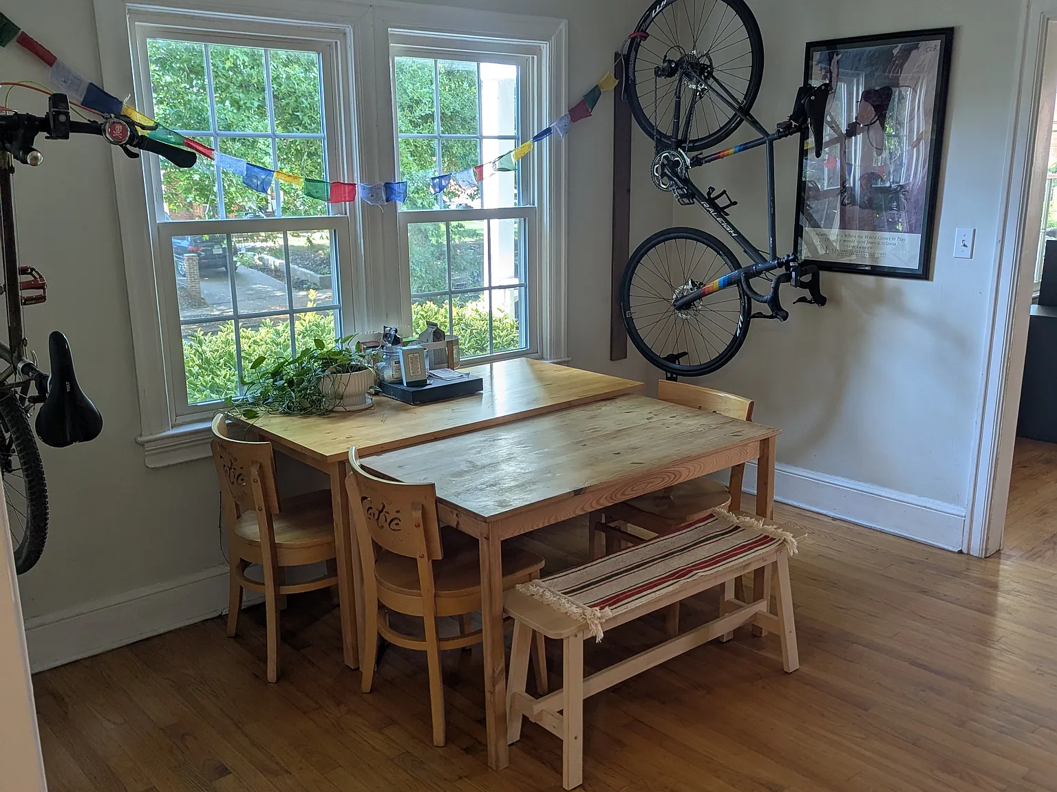 4 bed, 2500 sqft, $850 — Photo 3