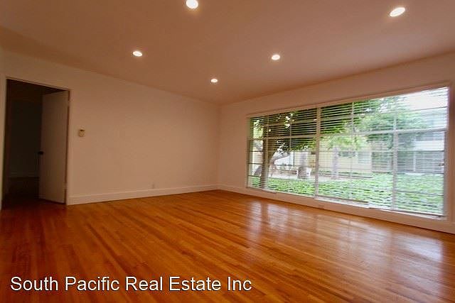 1st image of 451 San Vicente Blvd APT 15