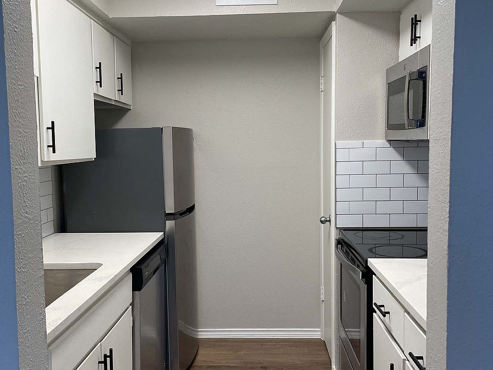 Olive Kitchen 3