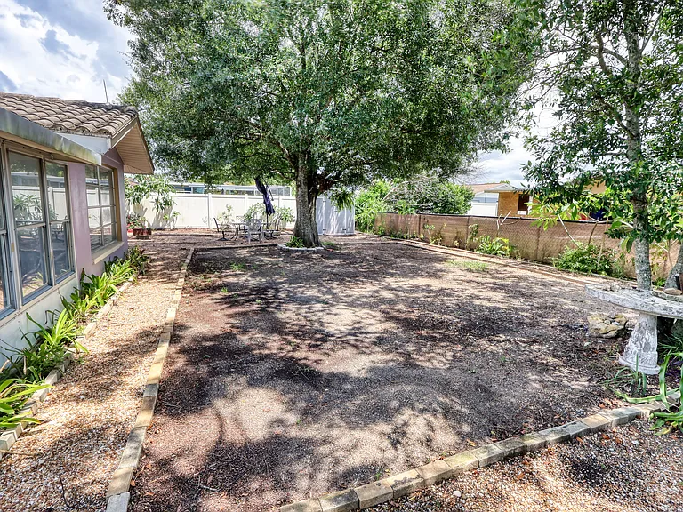 7808 Tropicana Dr — Photo 4