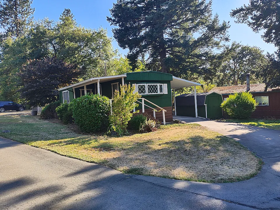 7059 Rogue River Hwy