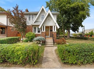 192 Shepherd St E, Windsor, ON N8X2K3