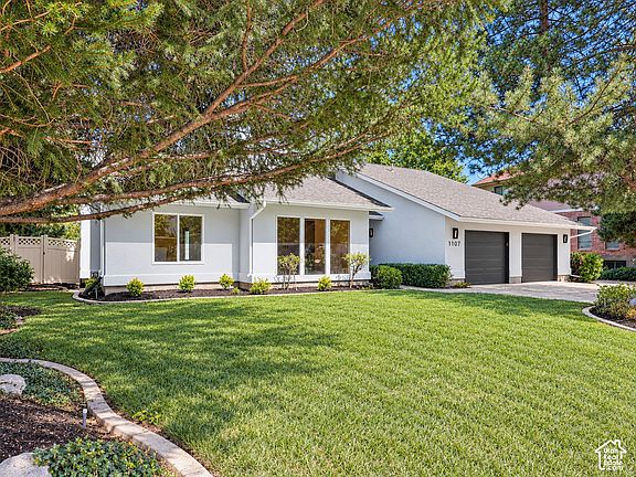 2nd image of 1107 E Birchbrook Cir S