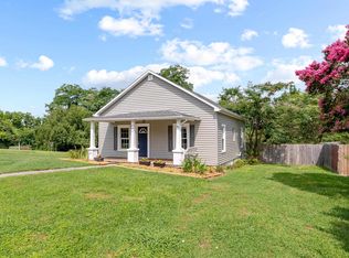 905 3rd St, Radford, VA 24141