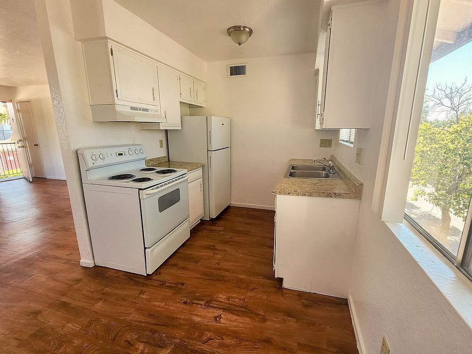 1st image of 1622 N Beverly Ave APT 24