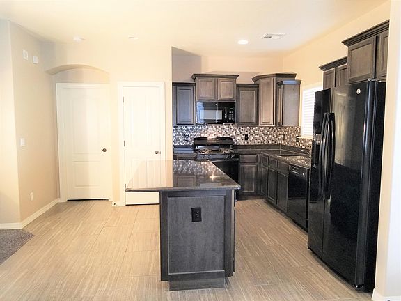 5th image of 12533 Blue Heron Dr