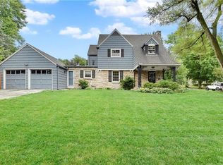 7707 Ward Pkwy, Kansas City, MO 64114