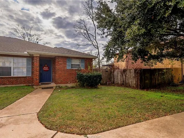 1802 Treehouse Trl APT A, College Station, TX 77845