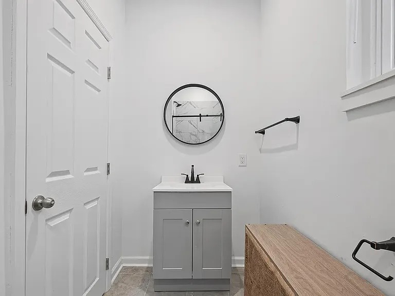 922 Snyder Ave — Photo 17