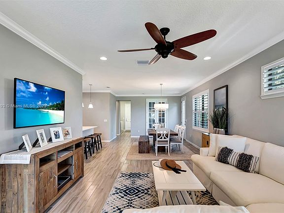 5th image of 4490 Beauty Leaf Cir