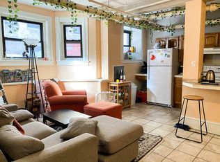 1056 Commonwealth Ave APT 1, Boston, MA 02215