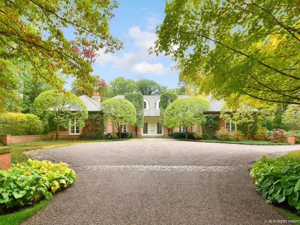 1470 N Green Bay Rd, Lake Forest, IL 60045