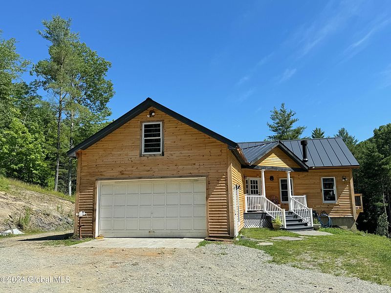 5th image of 67 Tug Hollow Road